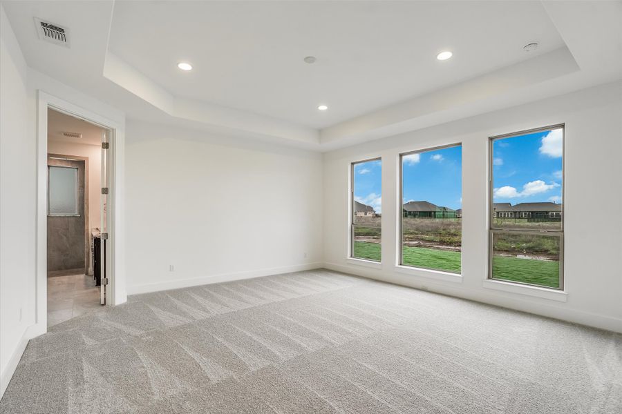 Representative unfurnished interior of a home built from the Bandera II by Giddens Homes in Whispering Wind, Bertram (Image 102).