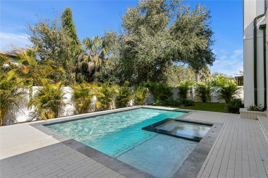 Exterior details and patio area of a home in , Tampa (Image 45).