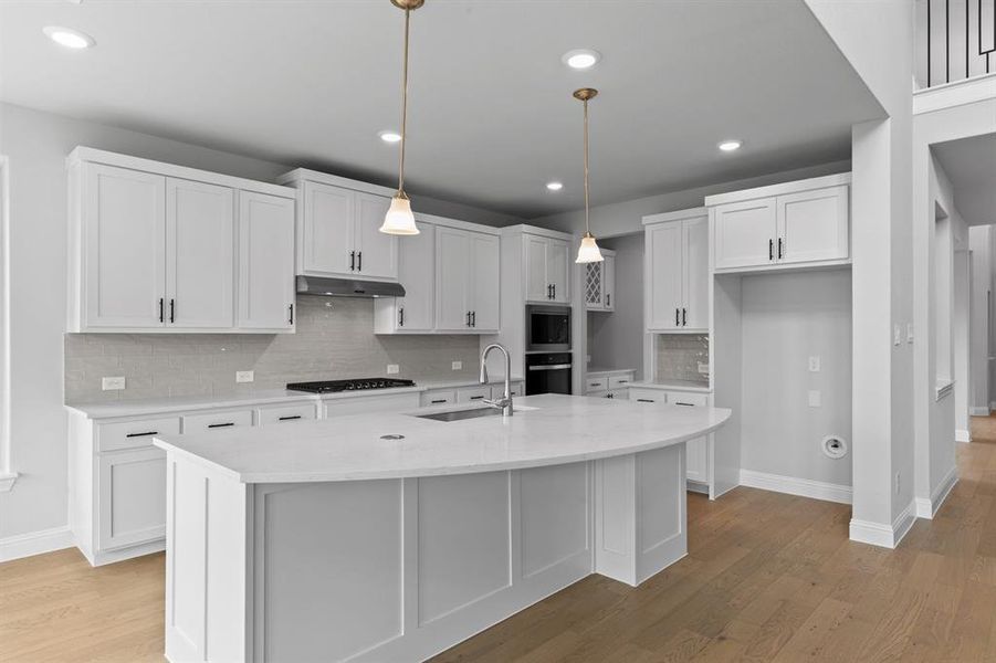 DAL_Saddle Star_Lockhart_2307 Laurel Drive (10)