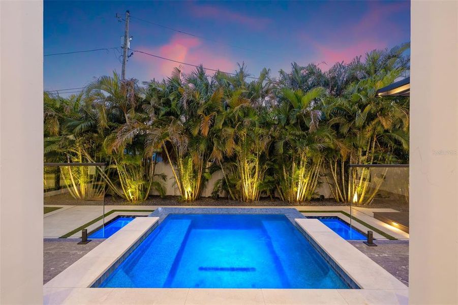 Community amenities in , St. Petersburg (Image 59). Community amenities in , St. Petersburg (Image 59).