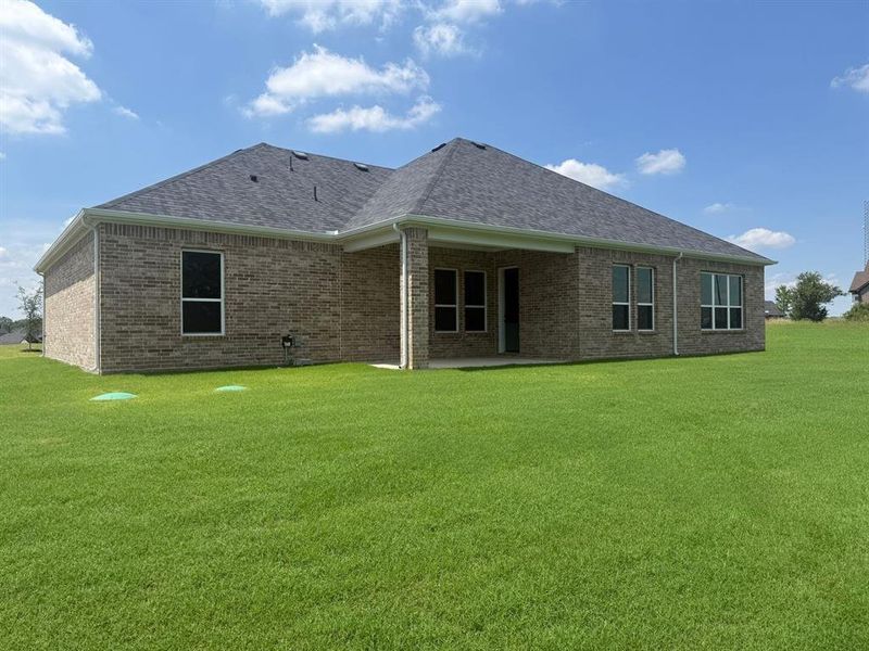 Exterior details and patio area of a home in Calhoun Acres, Azle (Image 2). Exterior details and patio area of a home in Calhoun Acres, Azle (Image 2).