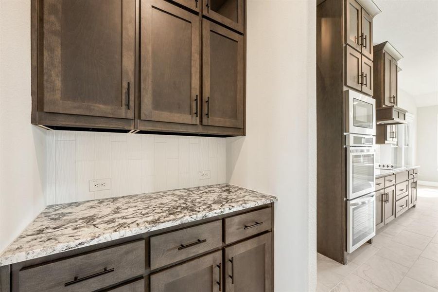 Furnished interior view inside a new home in Ridgepoint, Midlothian (Image 10).