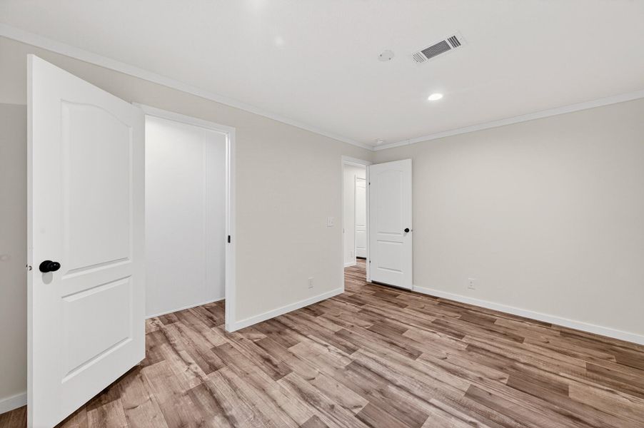 Spacious, unfurnished interior of a new home in , Eutawville (Image 27).