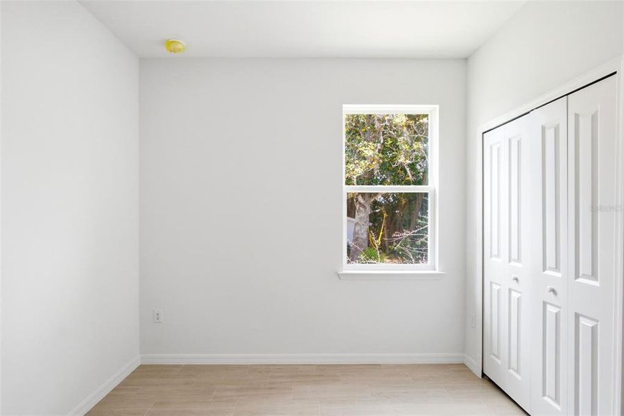 Spacious, unfurnished interior of a new home in , Eustis (Image 28).
