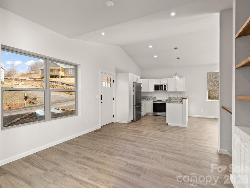 Spacious, unfurnished interior of a new home in , Waynesville (Image 12).