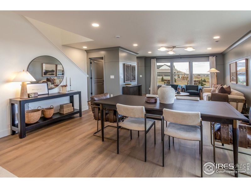 EXAMPLE PHOTO: DINING