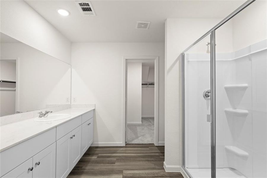 15. 1413 Kennedy - Bath 15. 1413 Kennedy - Bath