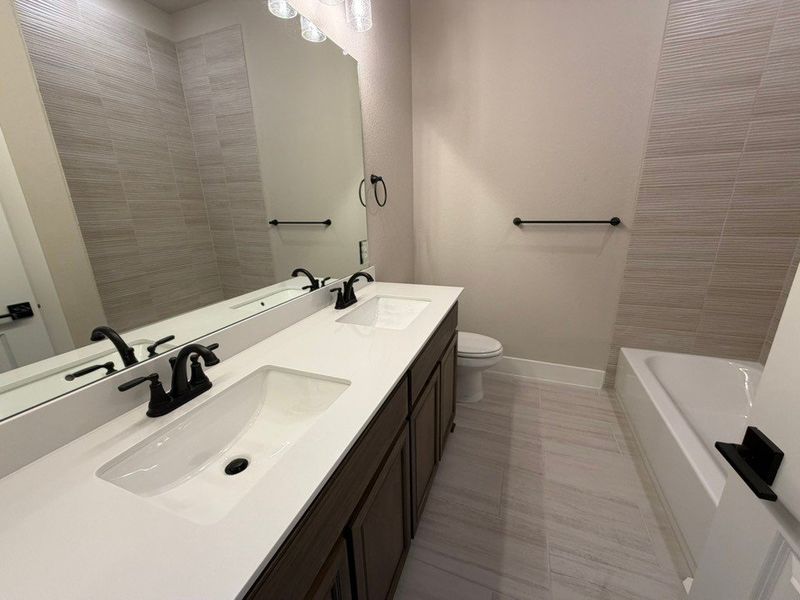 Furnished interior view inside a new home in Eagle Ridge Estates, Weatherford (Image 8).