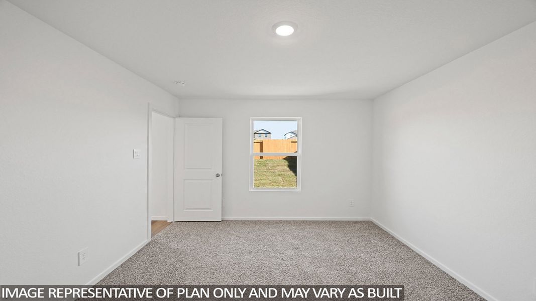 Representative unfurnished interior of a home built from the Bradley by D.R. Horton in Eastern Wells, Jarrell (Image 18).