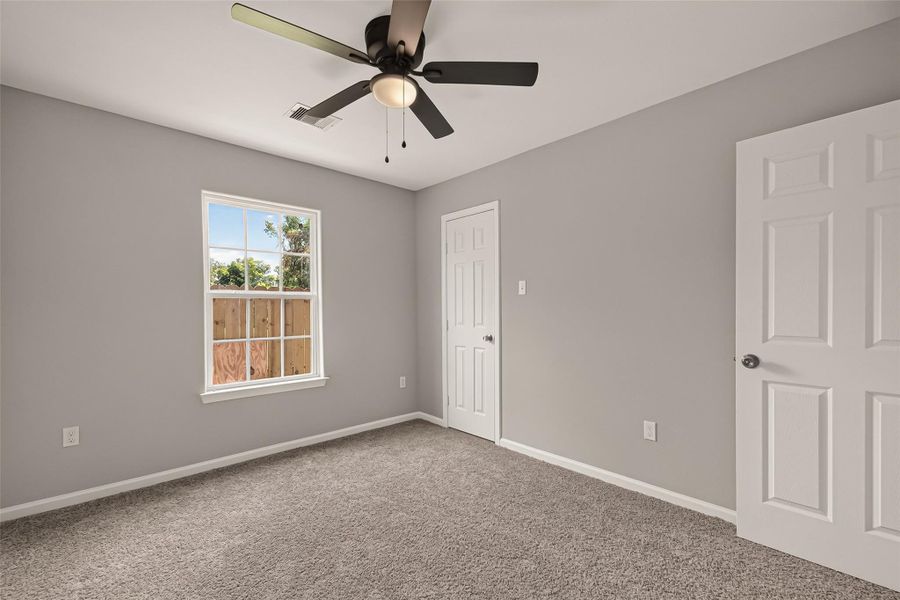 Spacious, unfurnished interior of a new home in , Houston (Image 22).