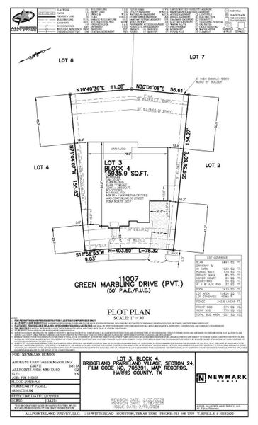 The total lot size is 15,935 sqft.