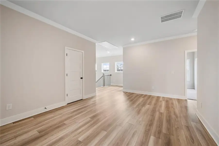 Spacious, unfurnished interior of a new home in Summerlin, Winder (Image 26).