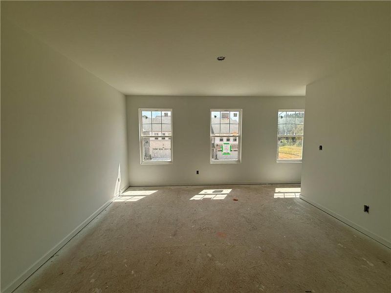 Spacious, unfurnished interior of a new home in Leydenview, Mableton (Image 17).