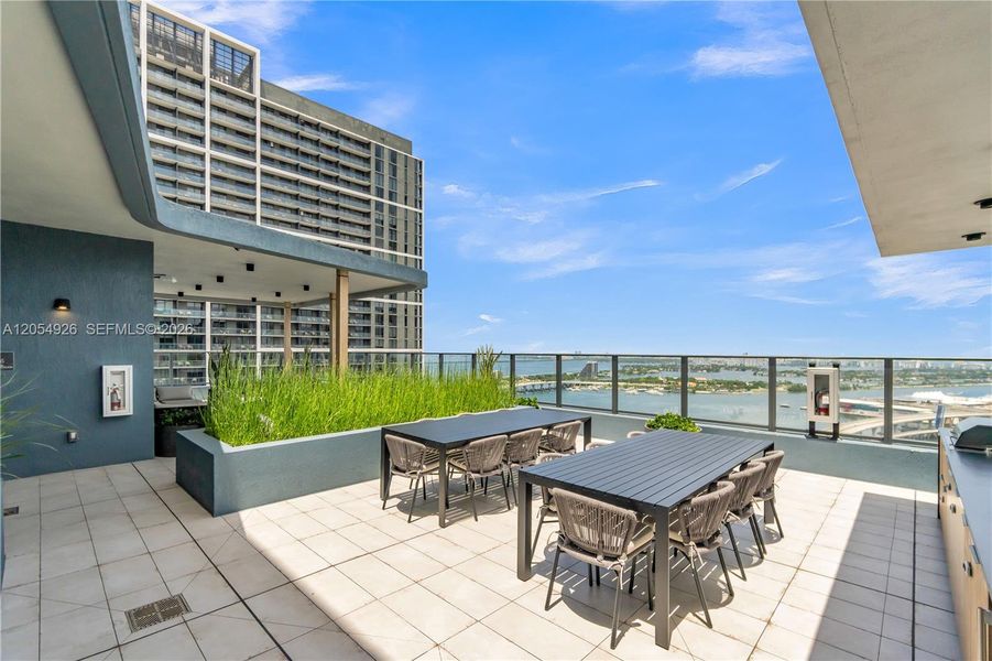 Condo located in Miami, FL showcasing its design and architecture (Image 28). Condo located in Miami, FL showcasing its design and architecture (Image 28).