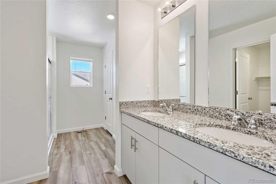 Furnished interior view inside a new home in Thompson River Ranch, Johnstown (Image 7).