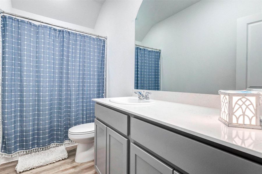 Furnished interior view inside a new home in , Baytown (Image 5).