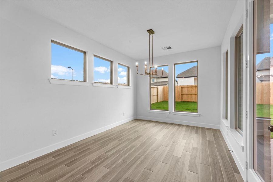 Spacious, unfurnished interior of a new home in Candela, Richmond (Image 18).