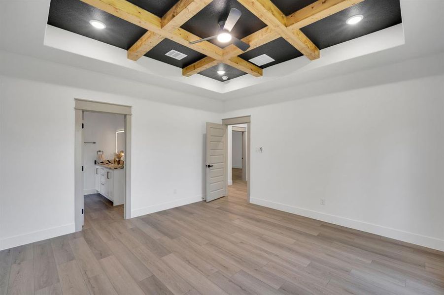 Spacious, unfurnished interior of a new home in , Hillsboro (Image 14).