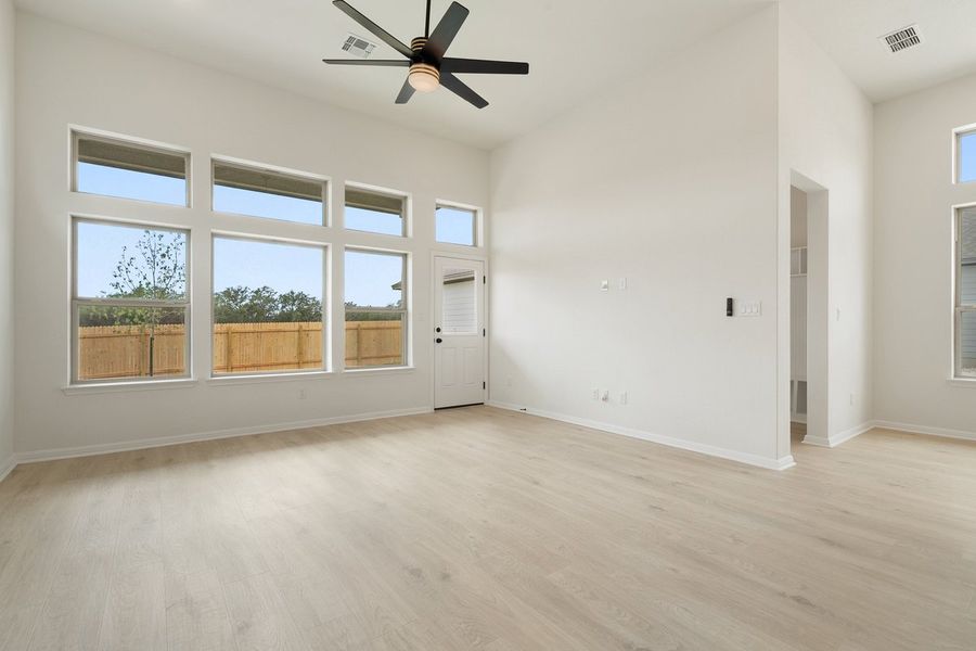 031_lnb08288_128 031_lnb08288_128