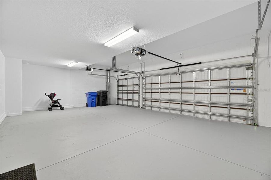 Spacious, unfurnished interior of a new home in , Wimauma (Image 65).