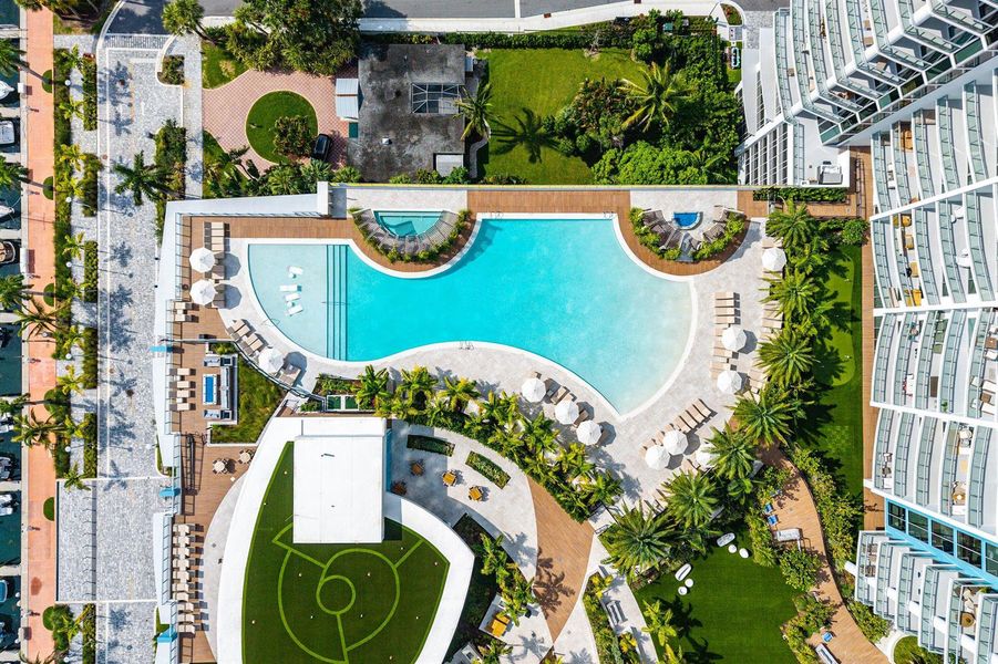 042-220LakeShoreDrive-1107-LakePark-FL-3 042-220LakeShoreDrive-1107-LakePark-FL-3