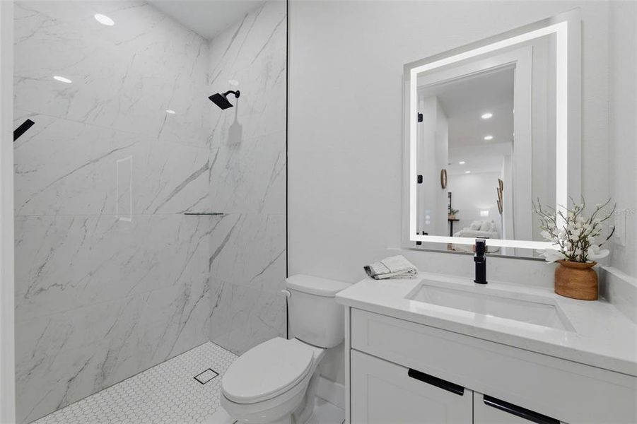 Furnished interior view inside a new home in , Tampa (Image 47).
