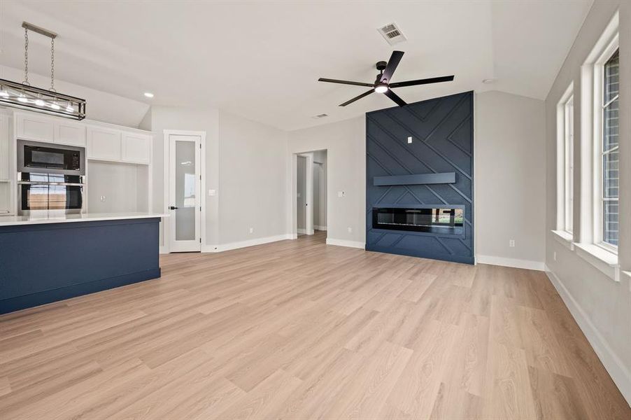 Spacious, unfurnished interior of a new home in , Springtown (Image 17).