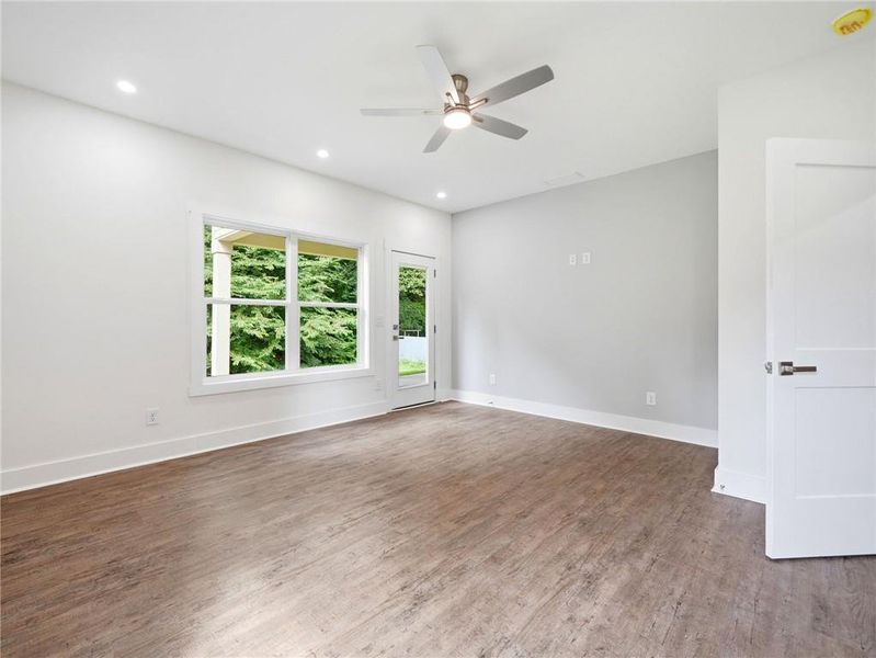 Spacious, unfurnished interior of a new home in , Marietta (Image 22).
