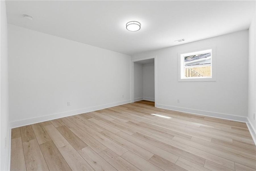 Spacious, unfurnished interior of a new home in , Atlanta (Image 50).