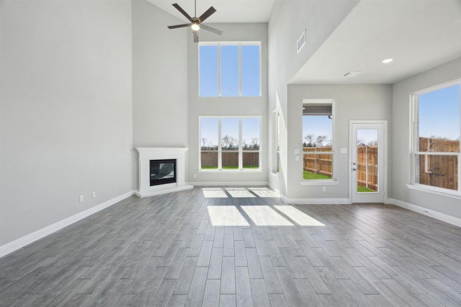 Spacious, unfurnished interior of a new home in Sicily, Princeton (Image 11).