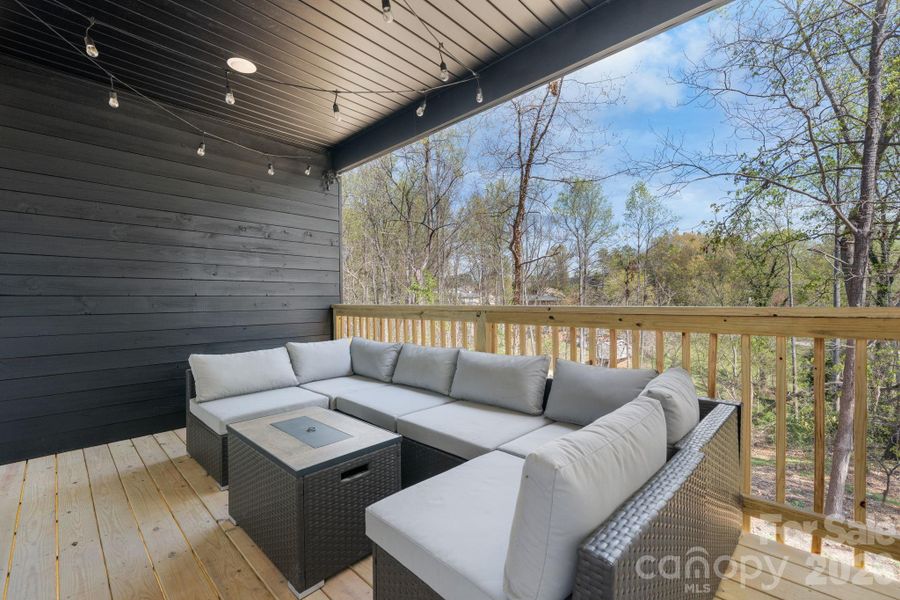 Exterior details and patio area of a home in , Hickory (Image 39).