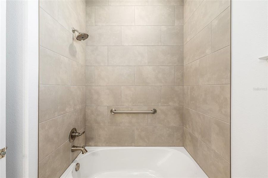 Close-up of interior finishes inside a home in , Ocala (Image 21). Close-up of interior finishes inside a home in , Ocala (Image 21).