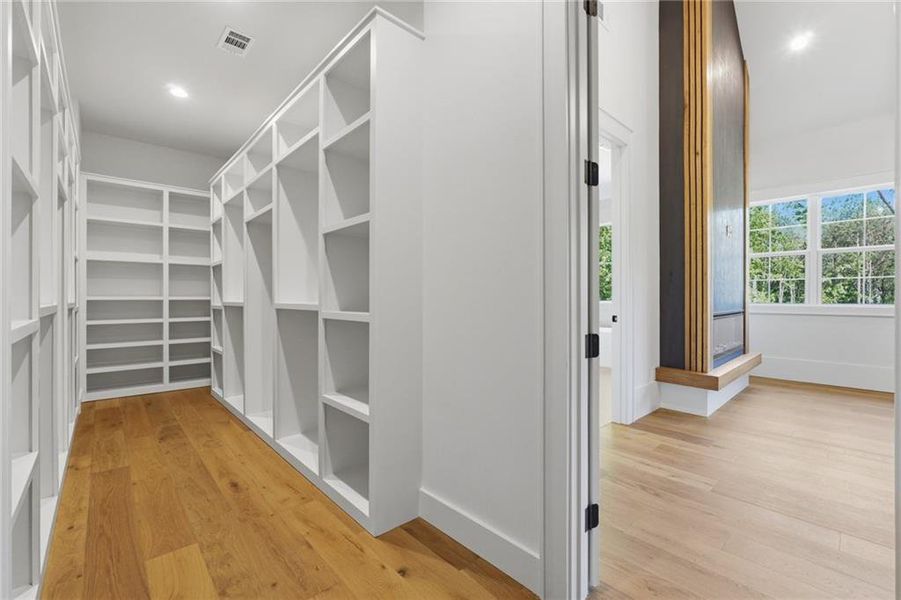 Spacious, unfurnished interior of a new home in , Bethlehem (Image 45).