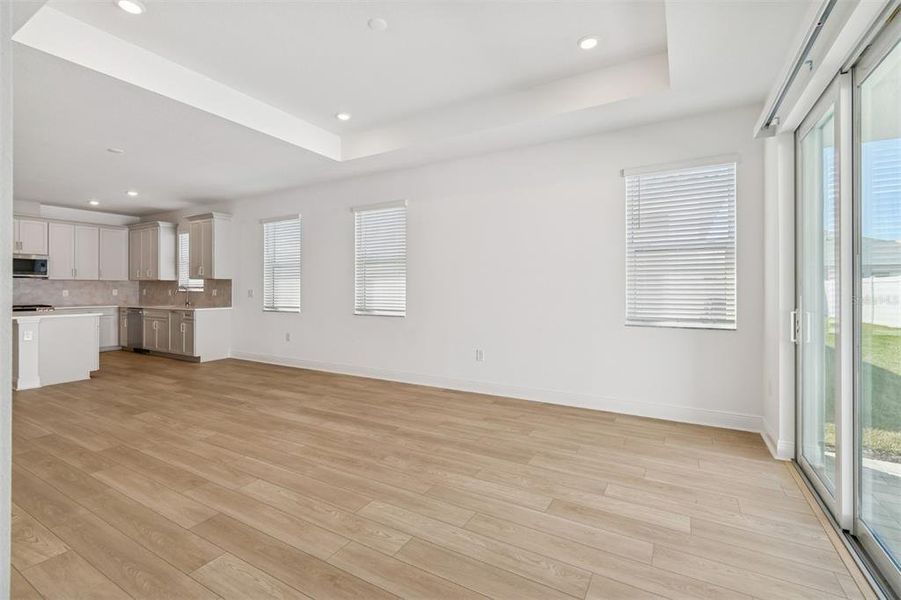 Spacious, unfurnished interior of a new home in SeaFlower, Bradenton (Image 16).