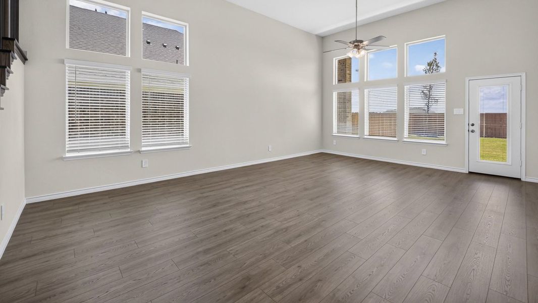 Representative unfurnished interior of a home built from the H233 Alpine by D.R. Horton in Lilybrooke at Legacy Hills, Celina (Image 7).