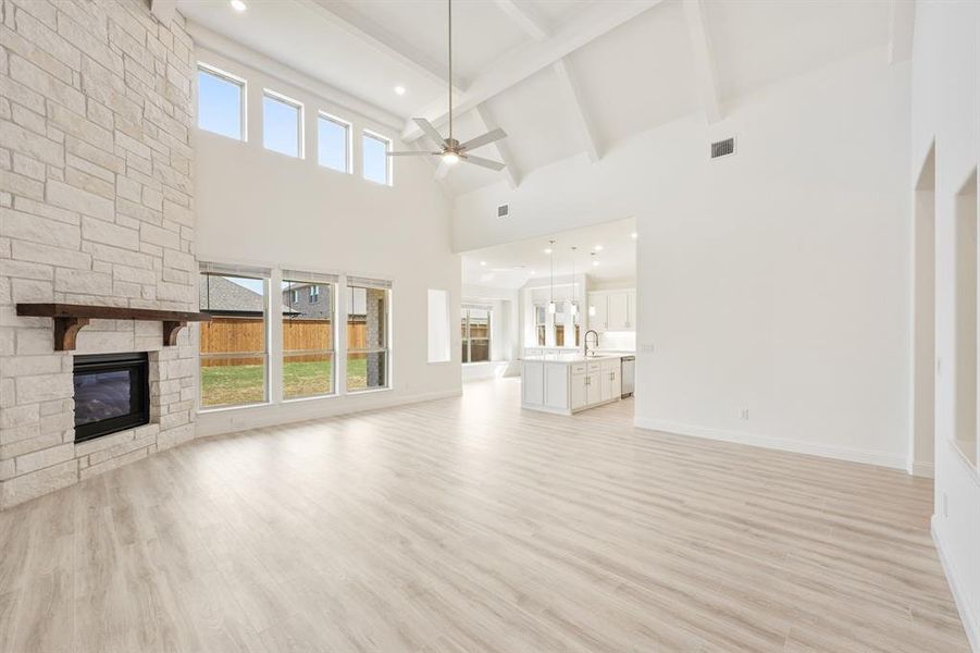 Spacious, unfurnished interior of a new home in Terracina, Rockwall (Image 24).