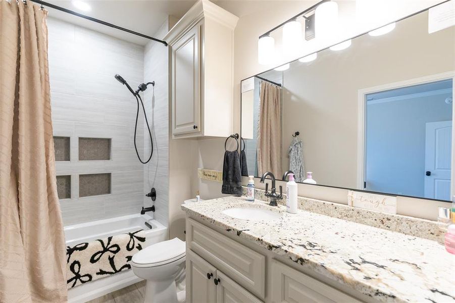 Furnished interior view inside a new home in , Clyde (Image 32).