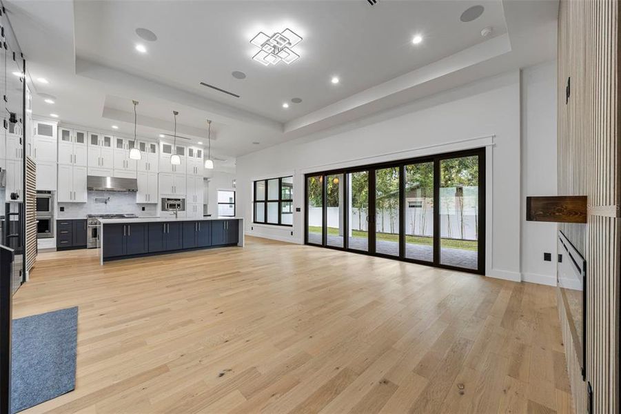 Spacious, unfurnished interior of a new home in , Tampa (Image 74). Spacious, unfurnished interior of a new home in , Tampa (Image 74).