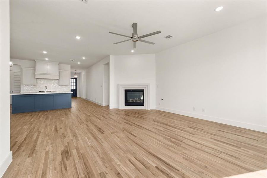 Spacious, unfurnished interior of a new home in Settlers Glen, New Fairview (Image 29).