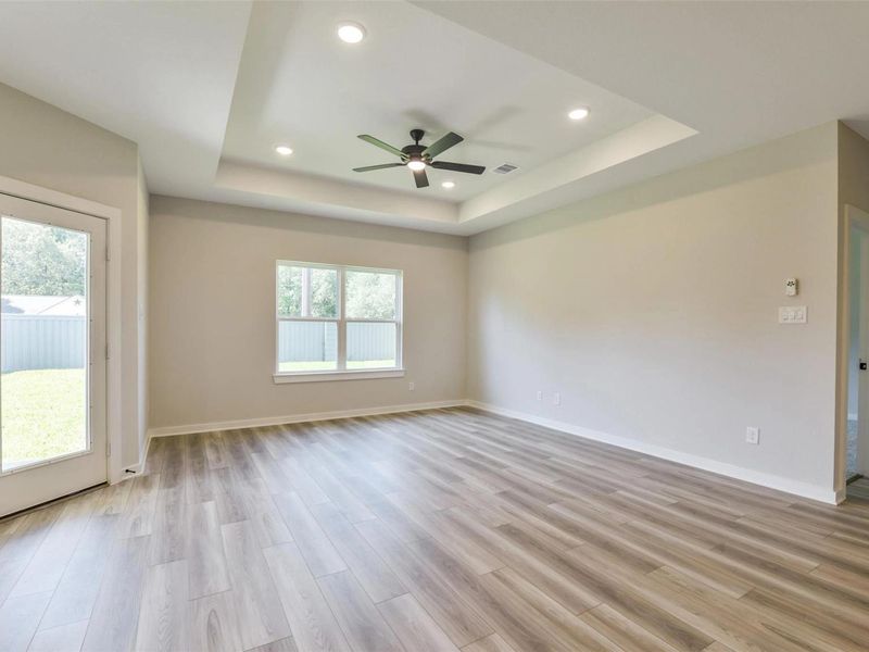 Spacious, unfurnished interior of a new home in Sundance Cove, Crosby (Image 17).