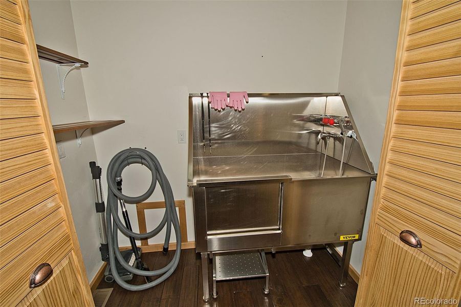 Image 42 of a home in . Image 42 of a home in .