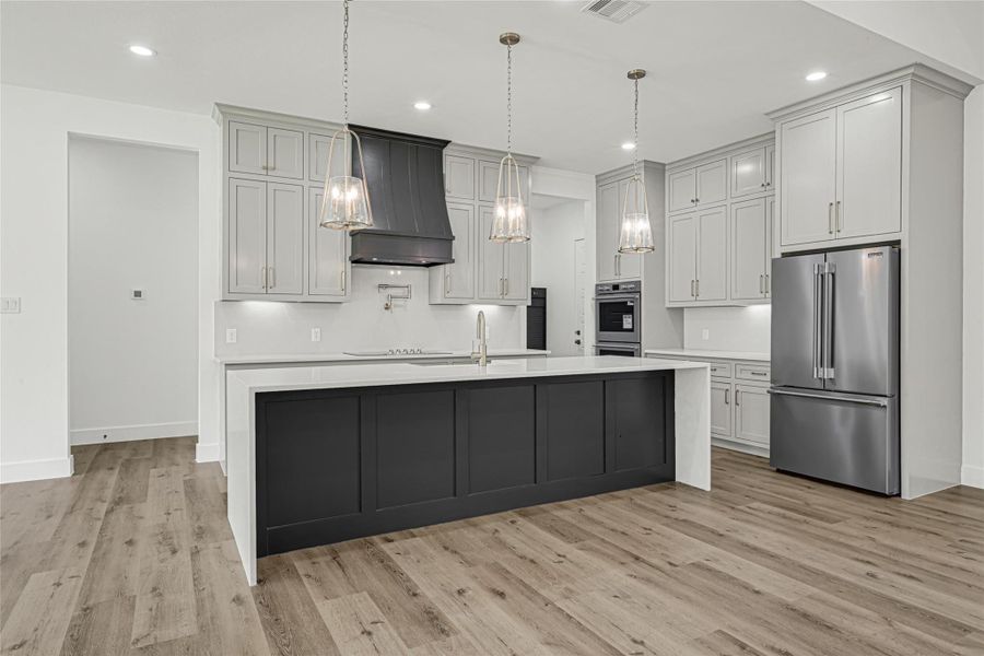 Furnished interior view inside a new home in , Conroe (Image 9).