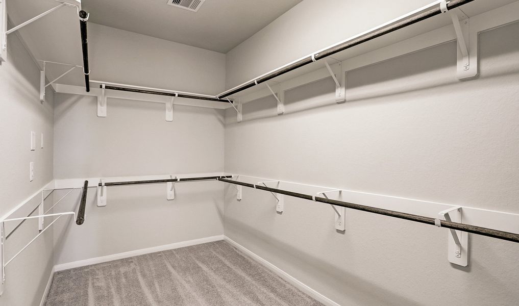 Huge owner's walk-in closet