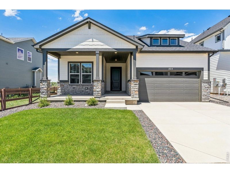 Front exterior of a new home in Country Club Reserve – Fort Collins, Fort Collins, CO, highlighting curb appeal (Image 1). Front exterior of a new home in Country Club Reserve – Fort Collins, Fort Collins, CO, highlighting curb appeal (Image 1).