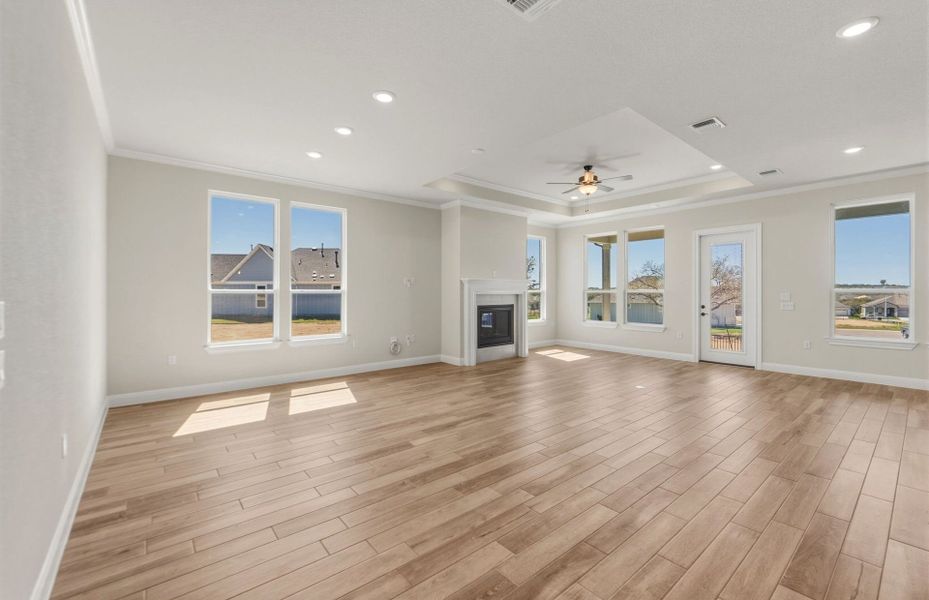 Spacious, unfurnished interior of a new home in Sun City Texas, Georgetown (Image 43).