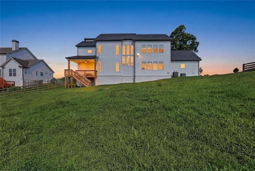 Exterior details and patio area of a home in , Clermont (Image 4).