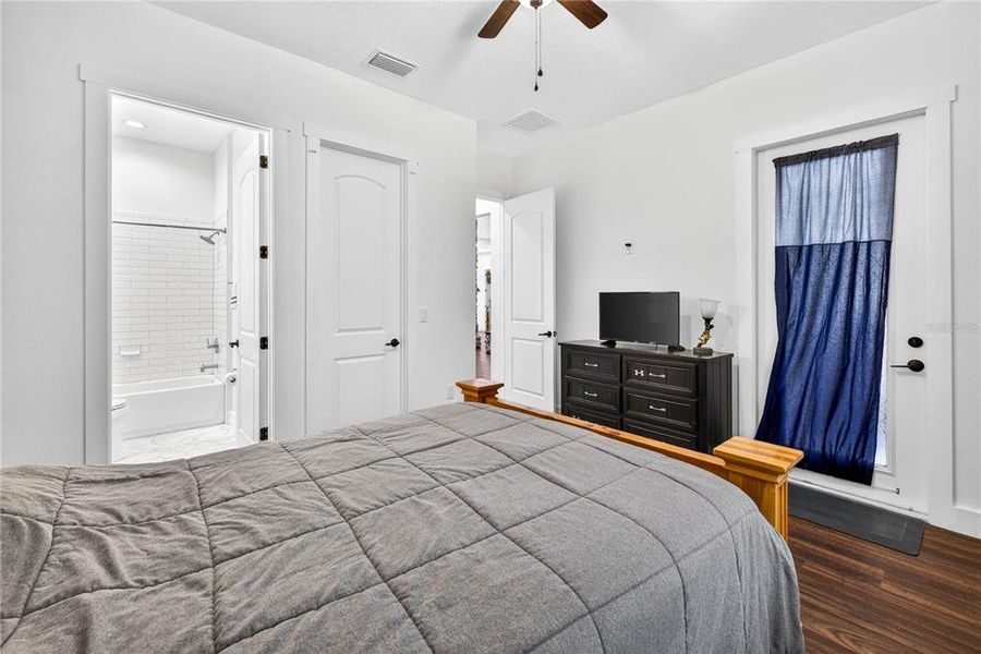 Furnished interior view inside a new home in , Dade City (Image 18).