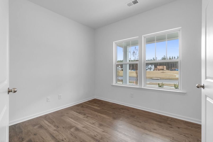 Spacious, unfurnished interior of a new home in Homecoming, Ravenel (Image 18).