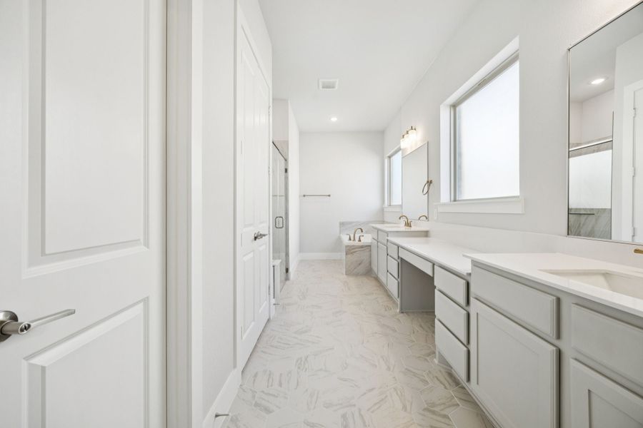 Representative furnished interior of a home built from the Kenai by Centre Living Homes in Painted Tree Lakeside, McKinney (Image 13).