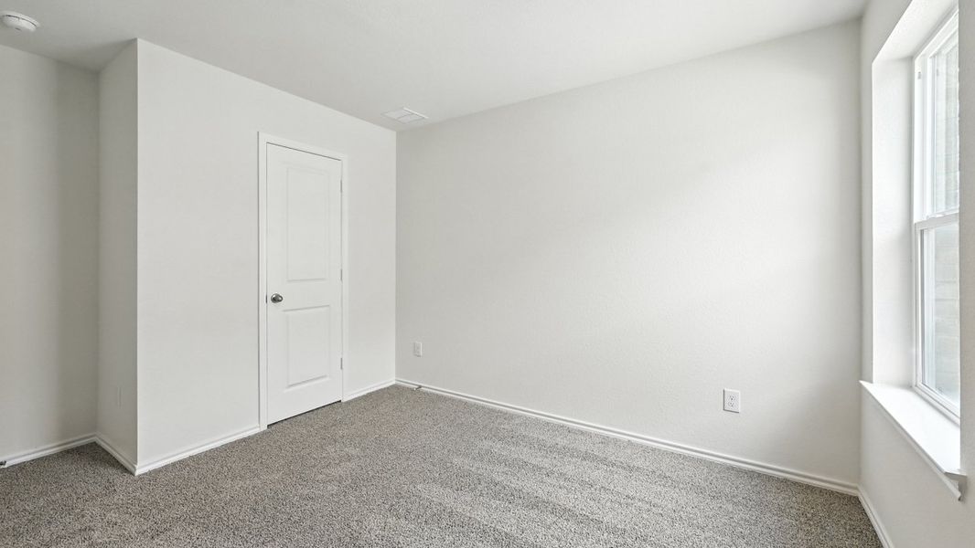 Spacious, unfurnished interior of a new home in Wildcat Ranch, Crandall (Image 18).